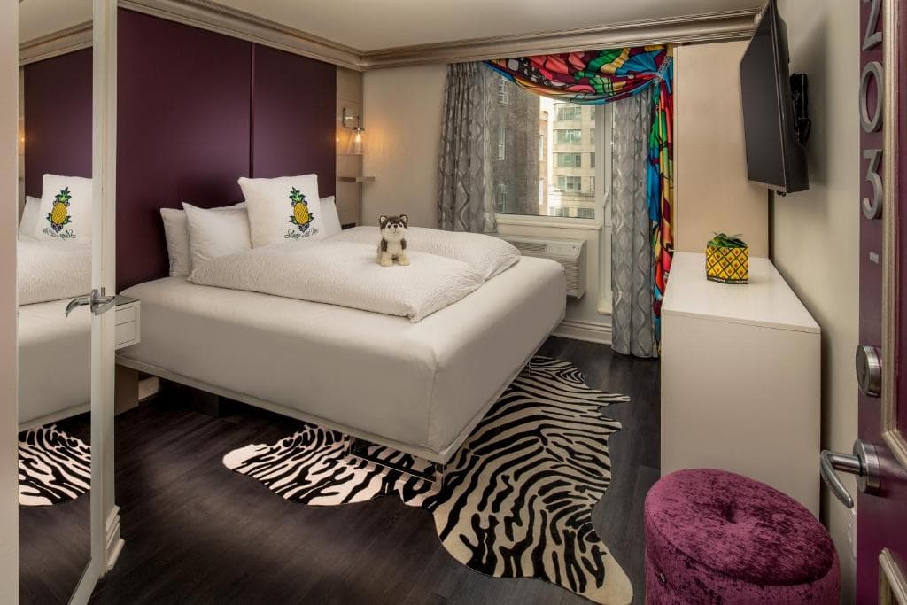 Staypineapple, An Artful Hotel, Midtown New York - photo 3