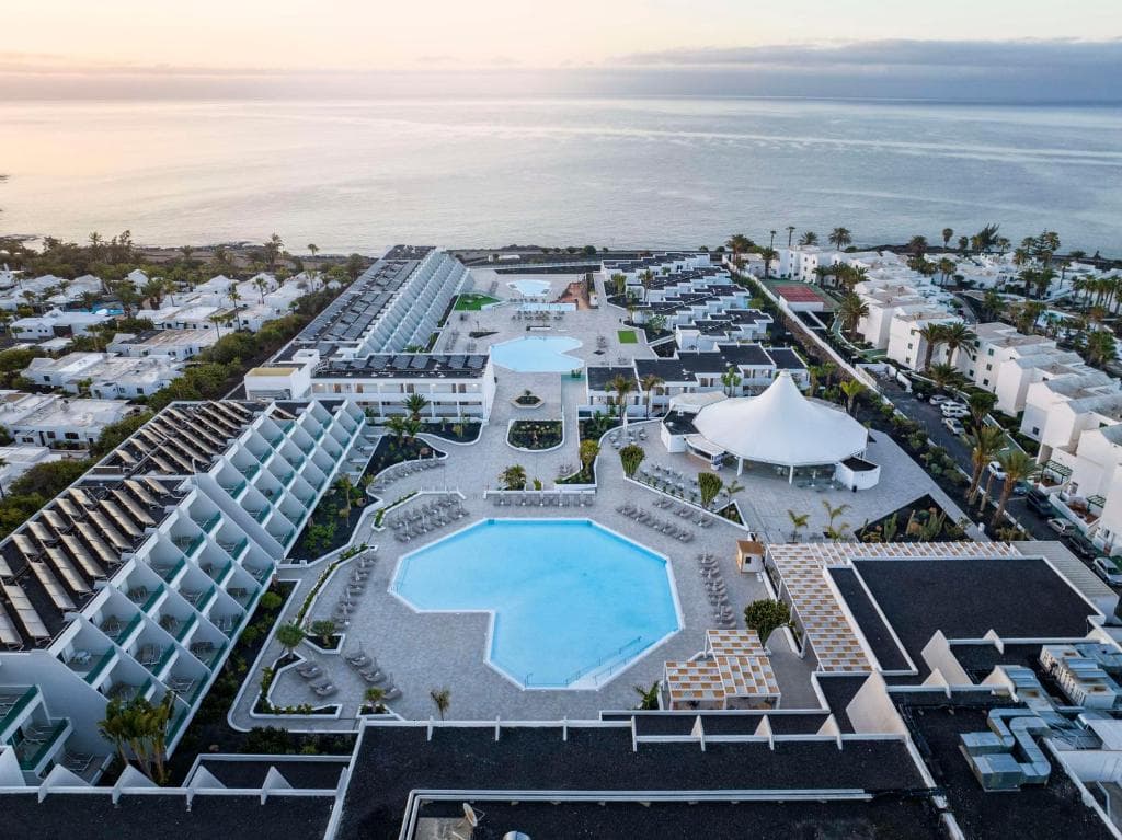 Radisson Blu Lanzarote - photo 2
