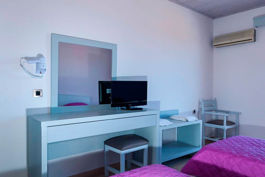 Zante Beach Getaway - photo 3