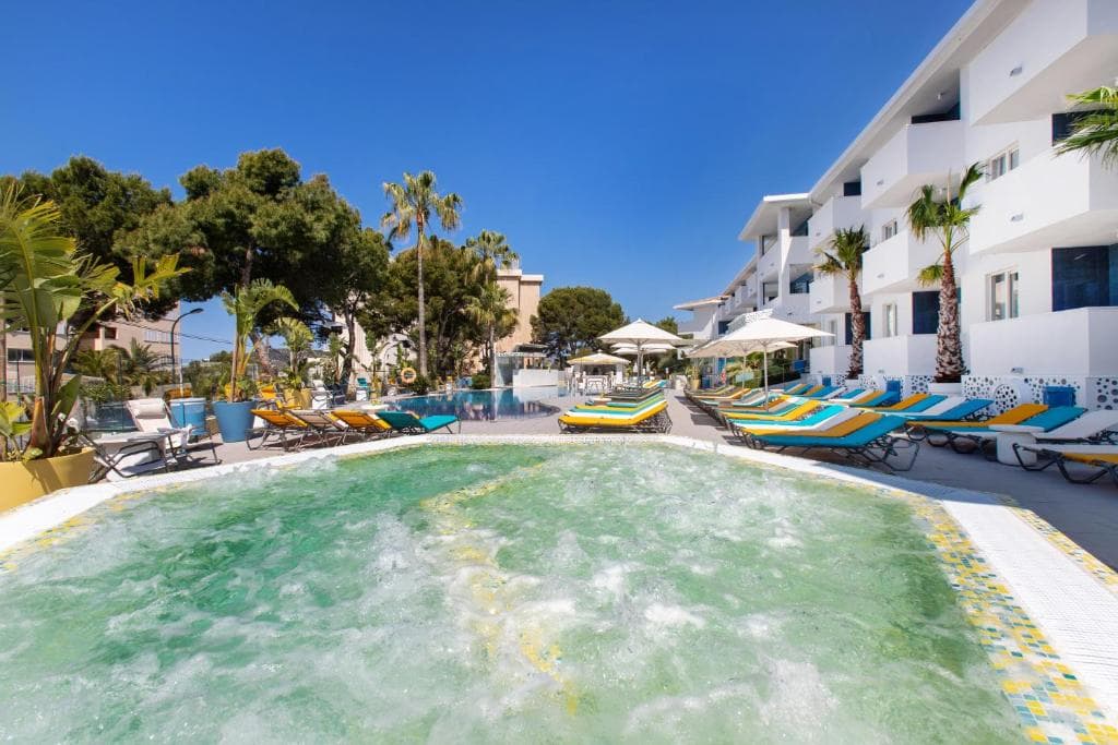 Sotavento Club Apartments in Magalluf, Majorca - photo 3