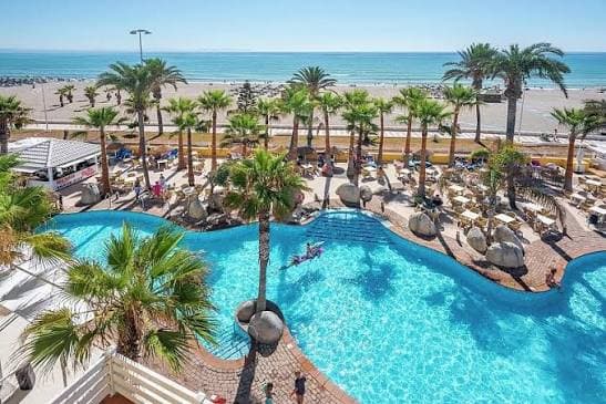 Mediterraneo Bay Hotel - photo 2