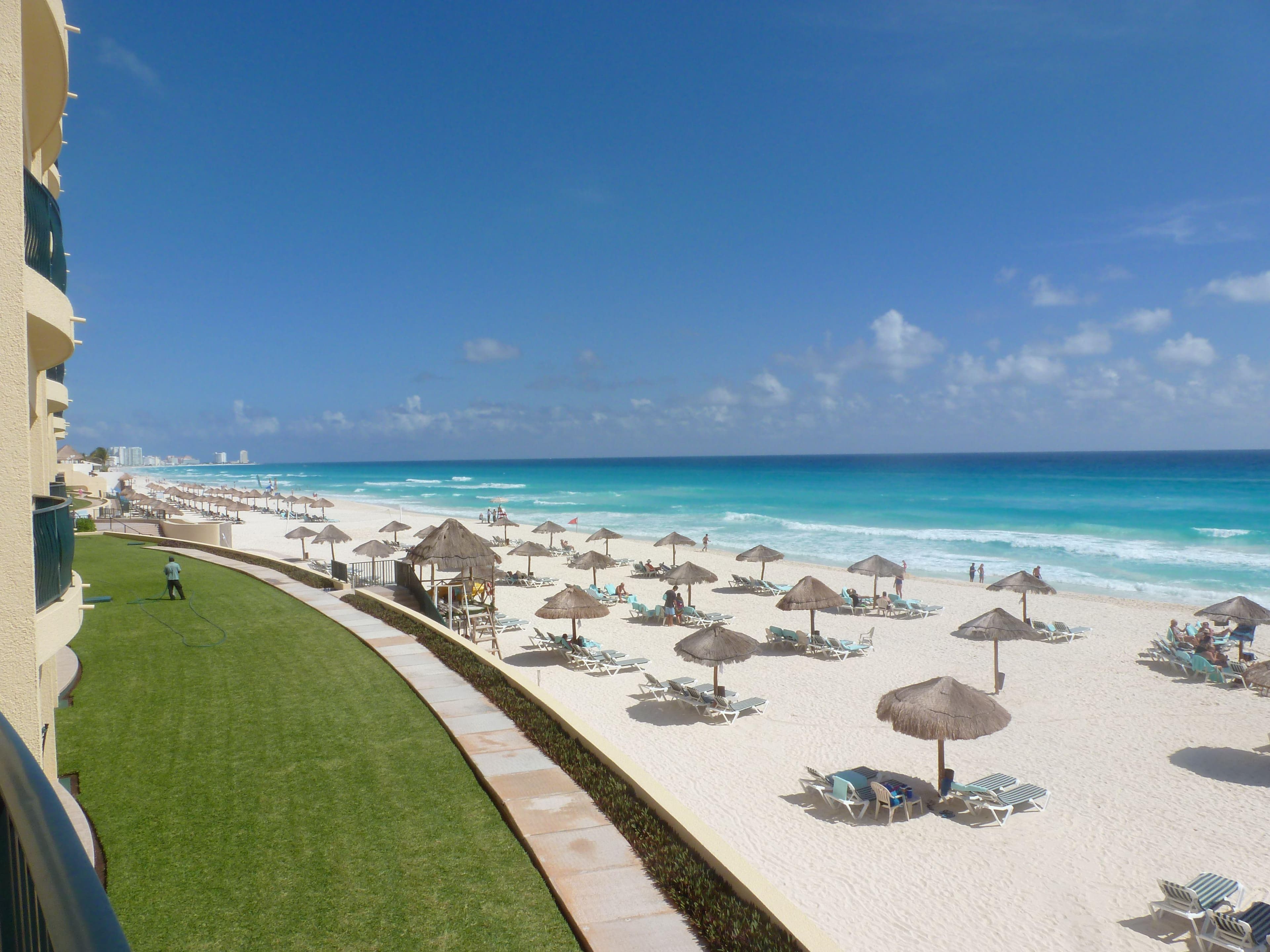 Holiday Inn Club Vacations The Royal Sands - photo 2