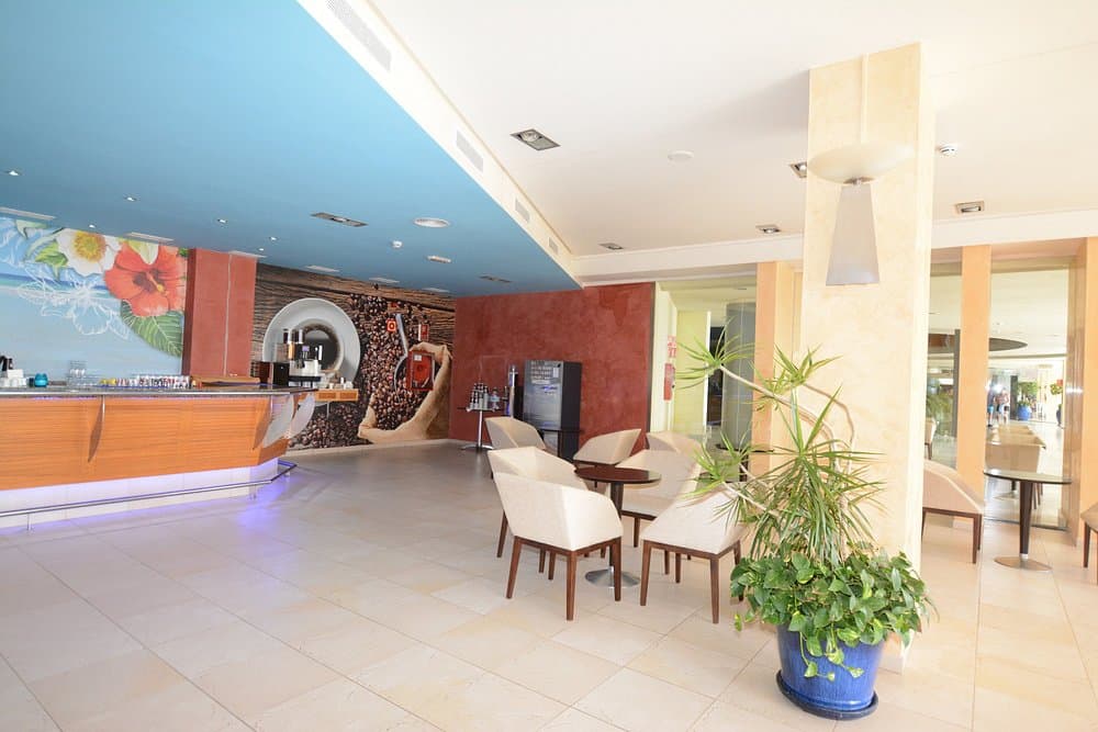 R2 Pajara Beach Hotel & Spa - photo 3
