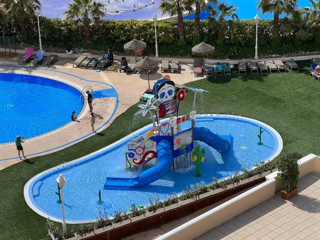 La Pineda, Ohtels La - photo 2