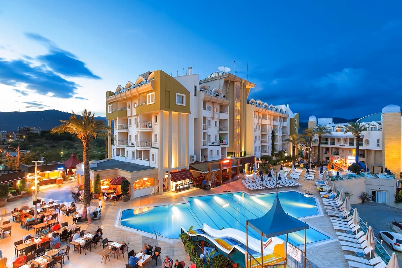 Grand Cettia Hotel - photo 3