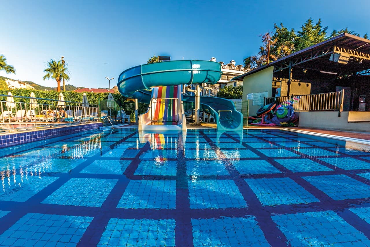 Julian Club Hotel - main photo