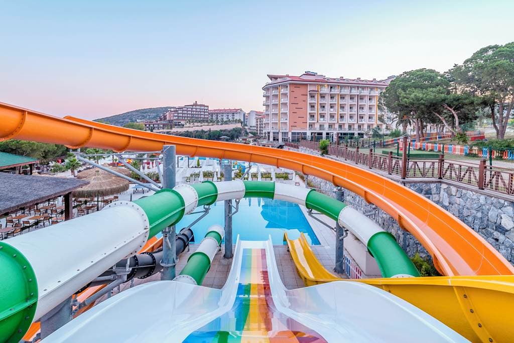 4*+ Ramada Resort by Wyndham Kusadasi & Golf - photo 3