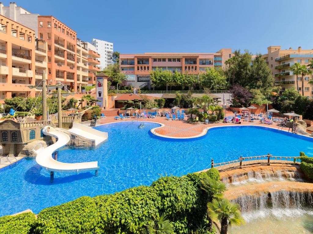 Costa Dorada with theme park tickets included! - main photo