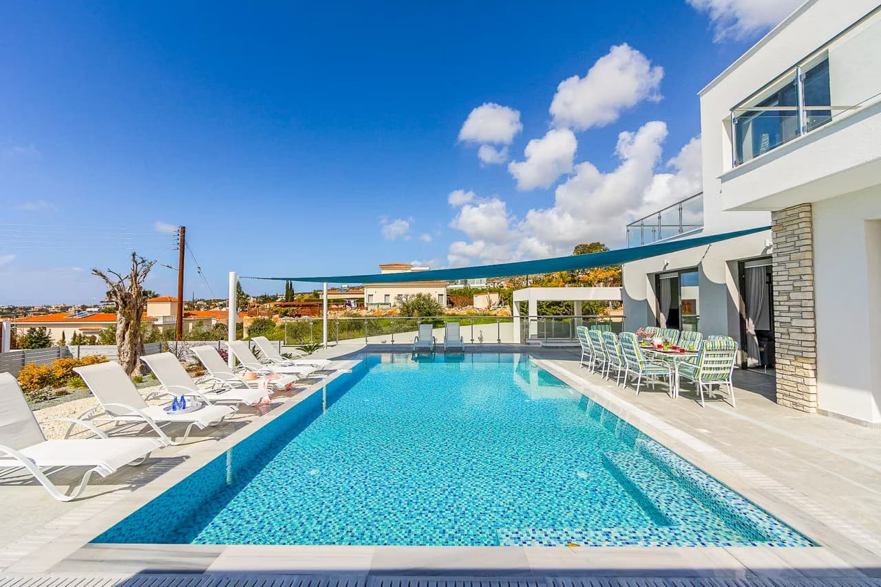 Luxury Villa Escape in Cyprus - photo 3