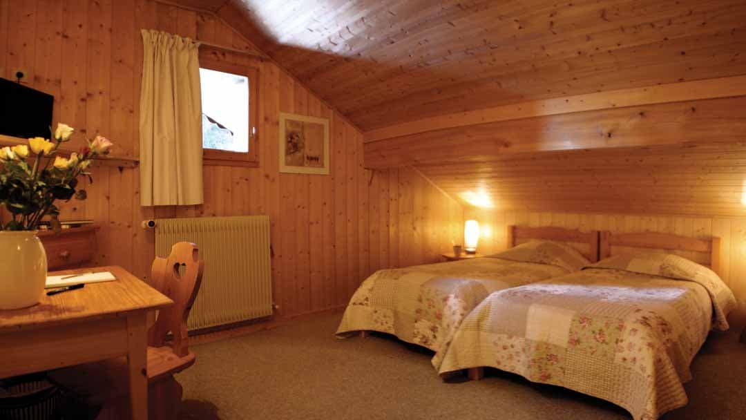 Avoriaz Ski Escape with Pass & Gear Included - photo 2